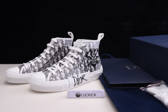 dr homme kaws hip-top 45792622