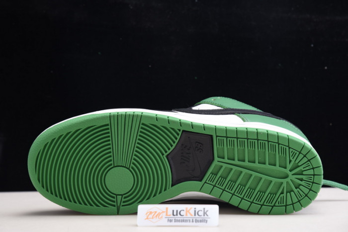nike sb dunk low classic green bq6817-302