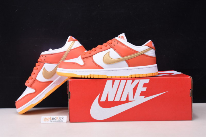 nike dunk low university gold (w) - dq4690-800