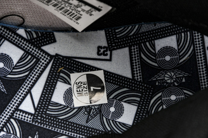 Air Jordan 1 Retro High "Clay Green" 555088-135