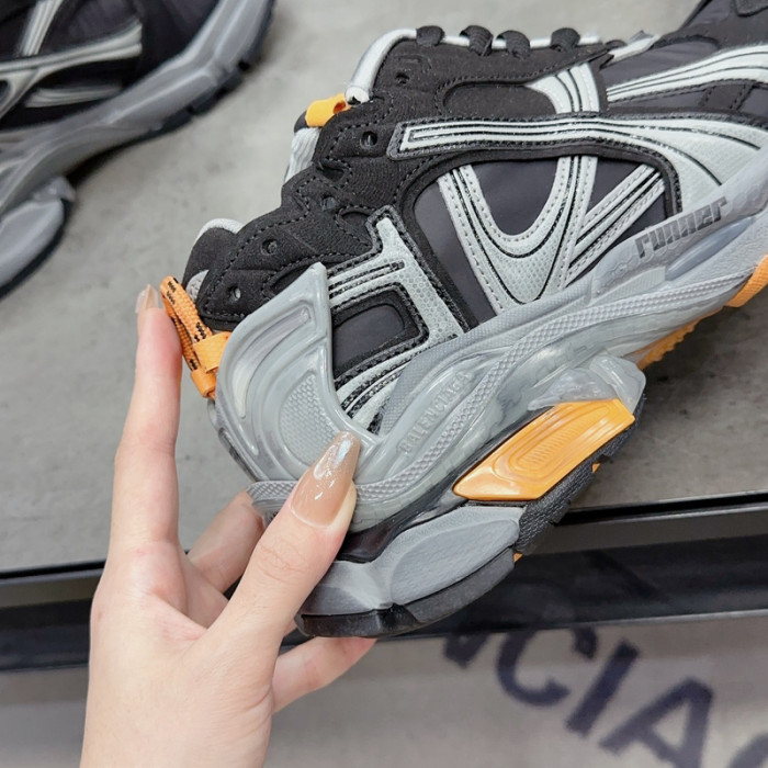 Ba*len*cia*ga track runner btt-196