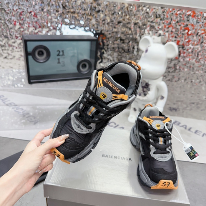 Ba*len*cia*ga track runner btt-196