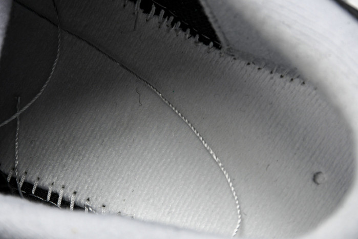 Air Jordan 4 “Remastered” HV5184-010