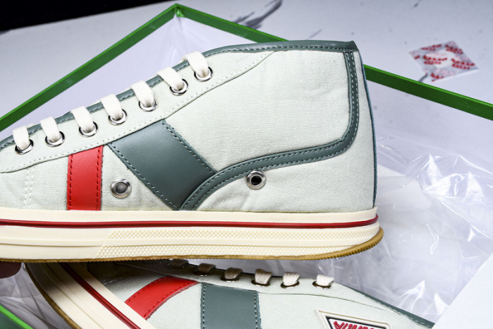 BOTTEGA VENETA SNEAKER BVS-035