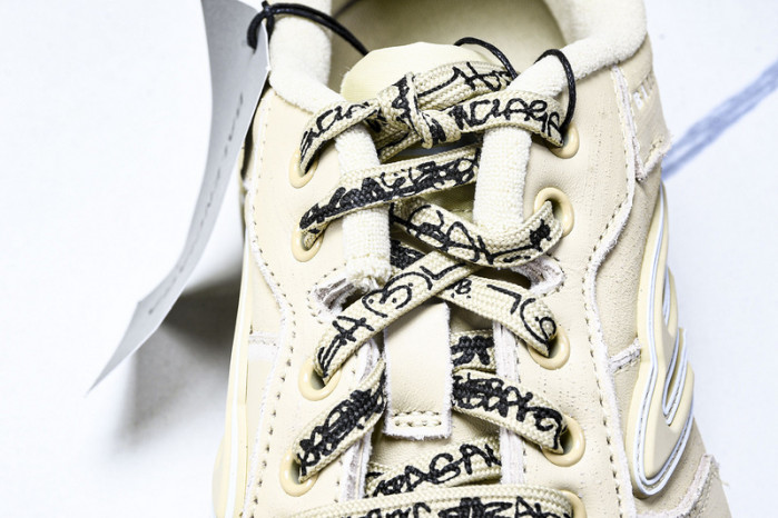 Balenciaga Hamptons Worn-Out WCURS9490