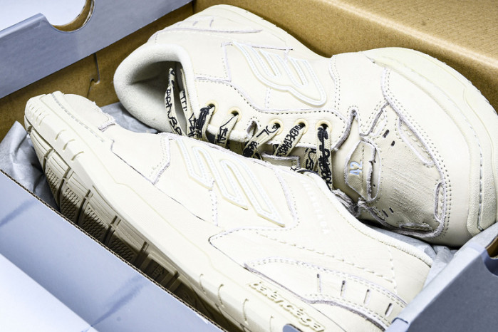 Balenciaga Hamptons Worn-Out WCURS9490