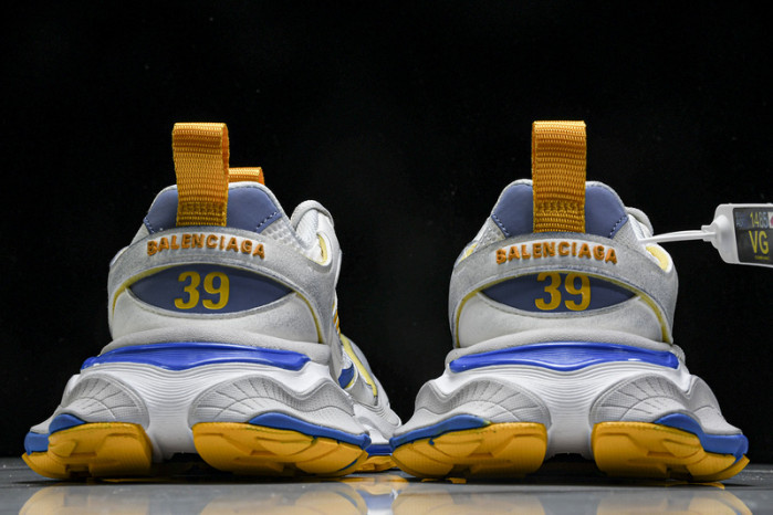 Ba*len*cia*ga 10xl bxi-002