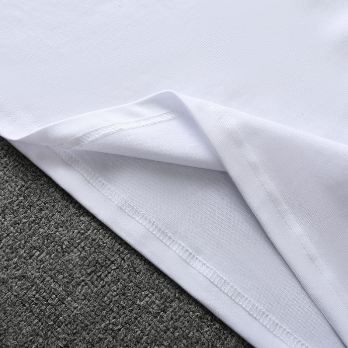 G*UCCI CLOTHES GICS-019