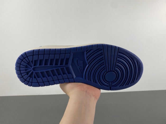 Fragment x Travis Scott x Air Jordan 1 Low x Supreme SJ2068-127