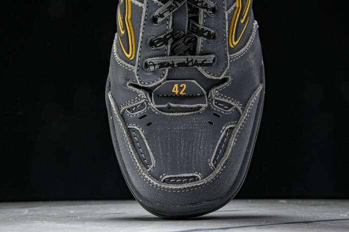 Balenciaga Hamptons Worn-Out WCURB1180