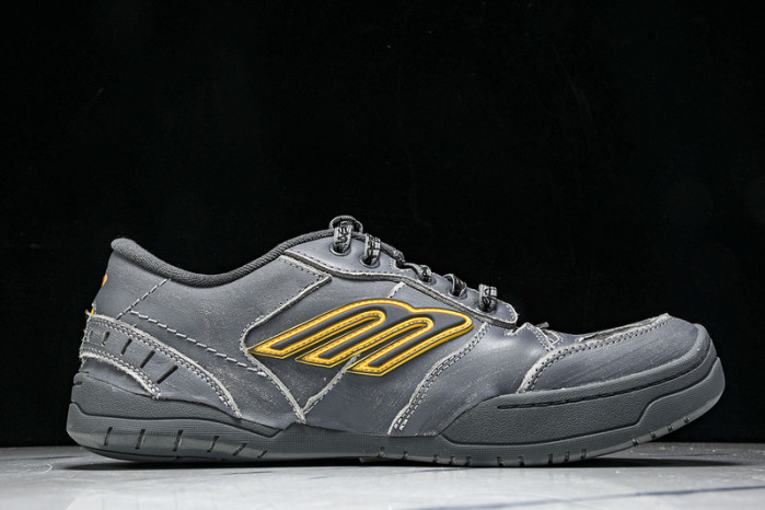 Balenciaga Hamptons Worn-Out WCURB1180