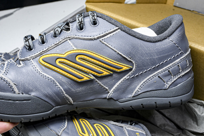 Balenciaga Hamptons Worn-Out WCURB1180