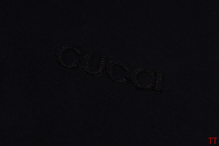 G*UCCI CLOTHES GICS-005