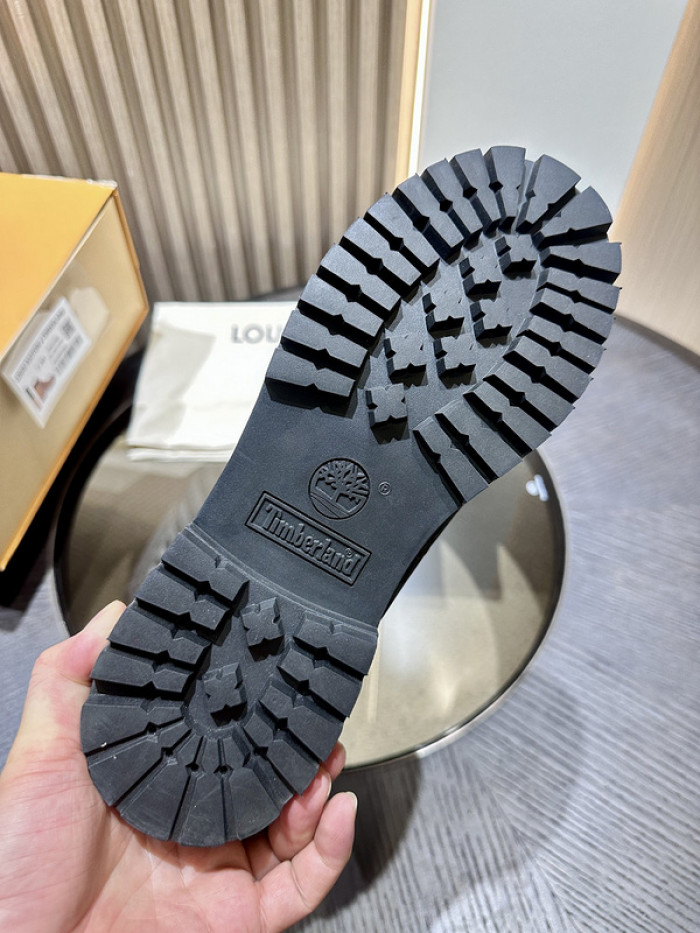 L**V**T* BOOTS LVTBS-017