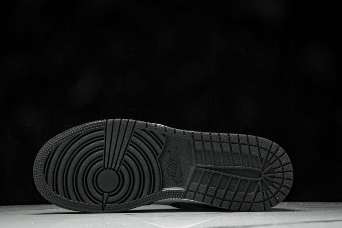 Air Jordan 1 Low "Panda" HF3188-106