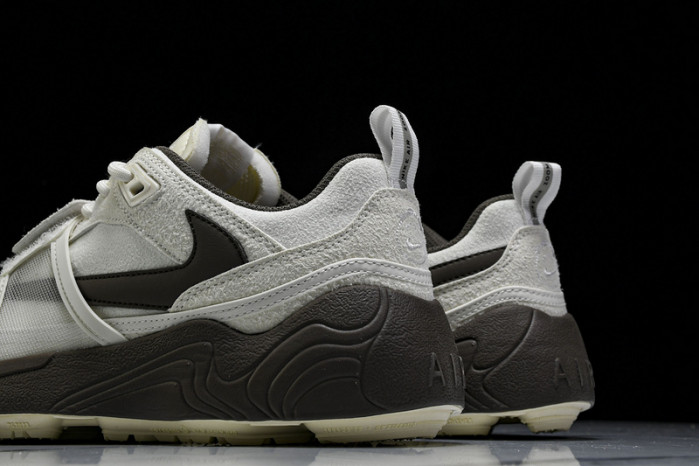 Travis Scott x Nike Zoom HQ3061-101