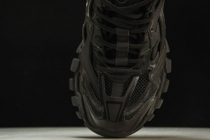 Ba*len*cia*ga track trainer  btt-076