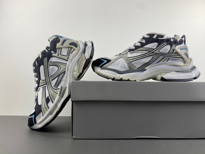 Ba*len*cia*ga track runner btt-207