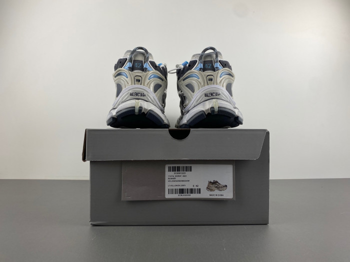 Ba*len*cia*ga track runner btt-207