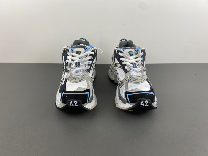 Ba*len*cia*ga track runner btt-207