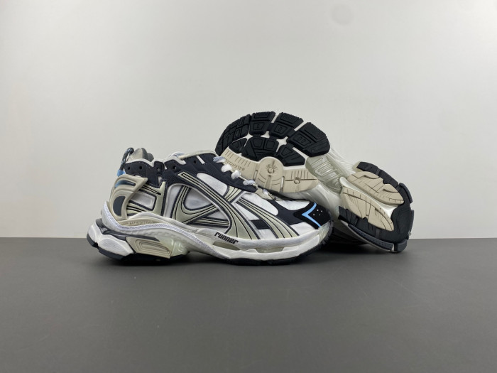 Ba*len*cia*ga track runner btt-207