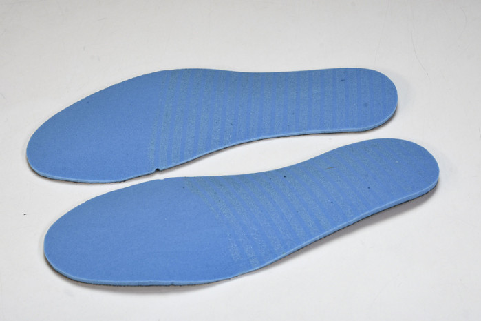 Air Jordan 1 Mid “Black Toe” BQ6472-160