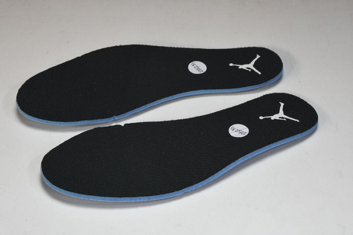 Air Jordan 1 Mid “Black Toe” BQ6472-160