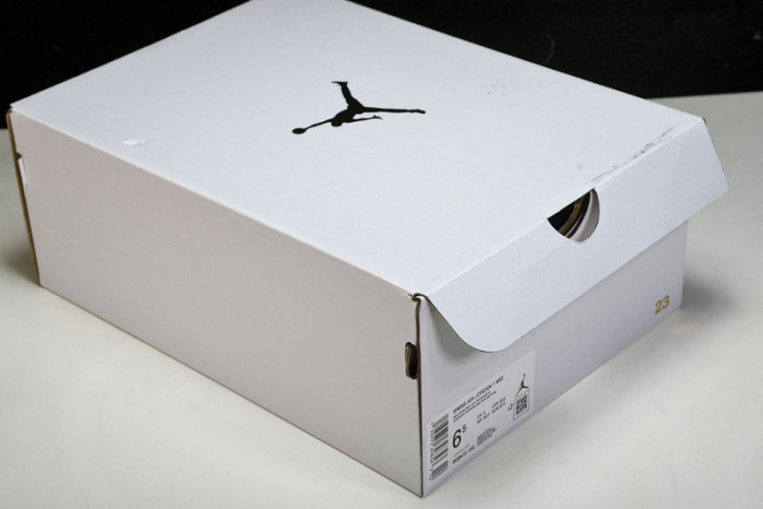 Air Jordan 1 Mid “Black Toe” BQ6472-160