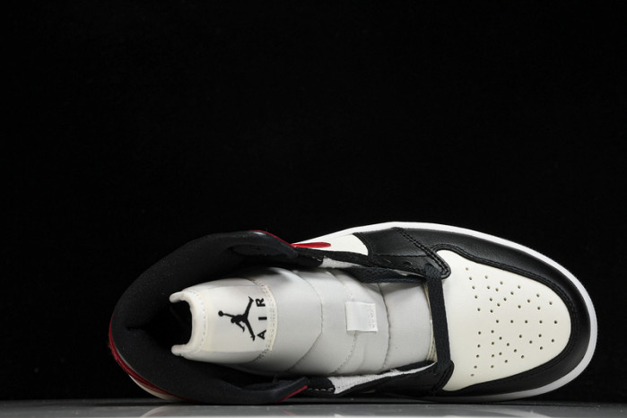 Air Jordan 1 Mid “Black Toe” BQ6472-160