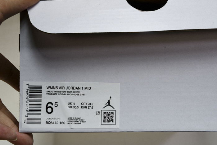 Air Jordan 1 Mid “Black Toe” BQ6472-160