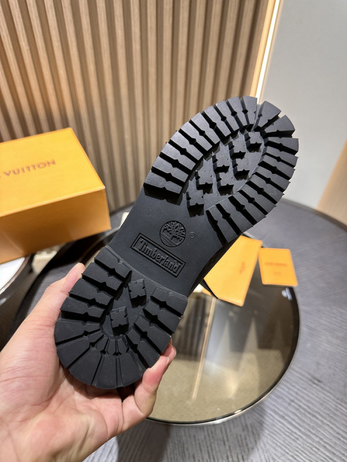 L**V**T* BOOTS LVTBS-010