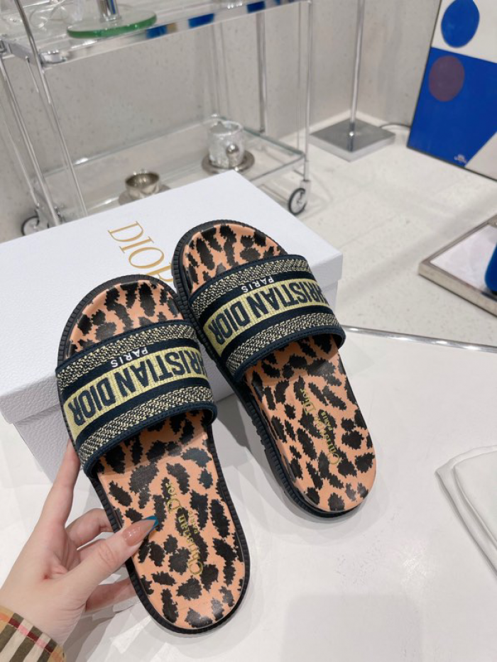 DIOR SLIDES DS-013