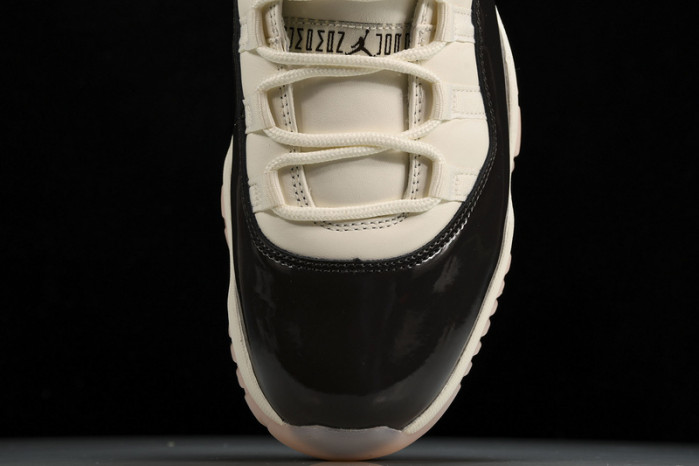 air jordan 11  "neapolitan" ar0715-101