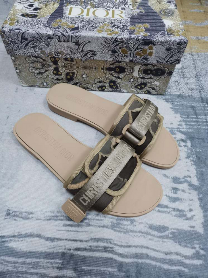 DIOR SLIDES DS-038