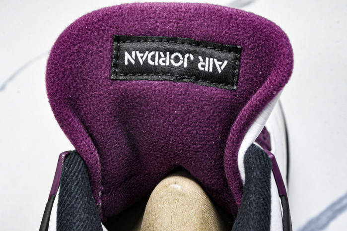 Jordan 4 Retro PSG Paris Saint-Germain CZ5624-100