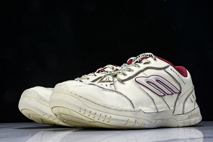 Balenciaga Hamptons Worn-Out WCURB9960