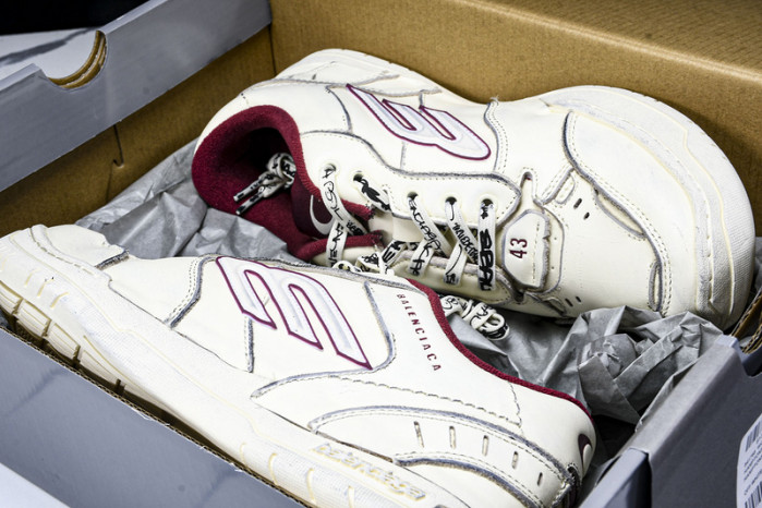 Balenciaga Hamptons Worn-Out WCURB9960