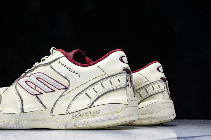 Balenciaga Hamptons Worn-Out WCURB9960