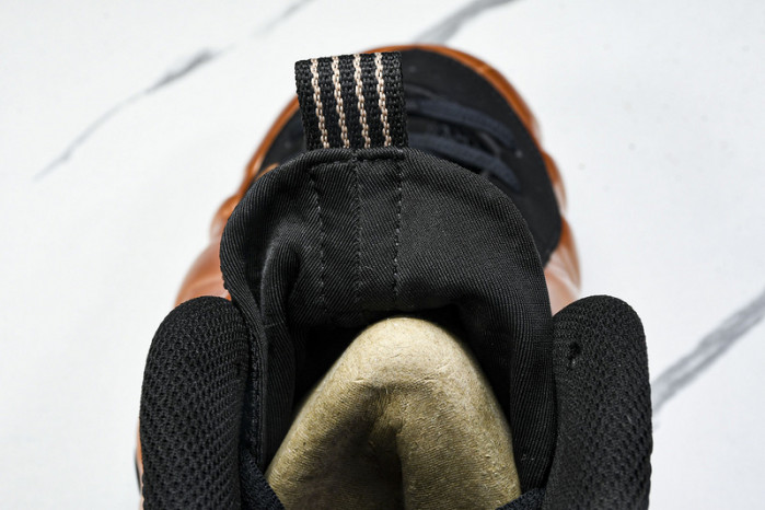 Nike Air Foamposite One “Metallic Copper” FZ9902-001