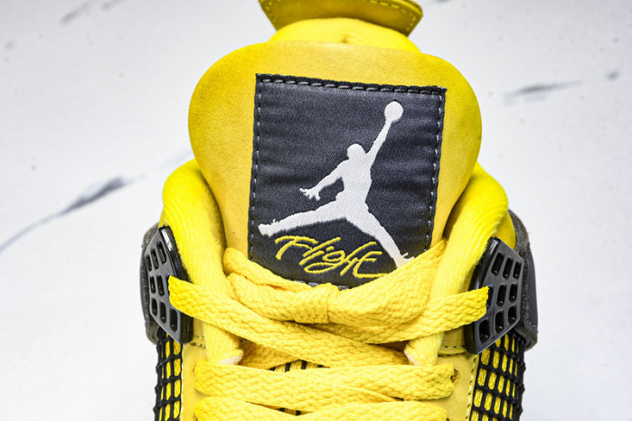 Jordan 4 Retro "Lightning" CT8527-700