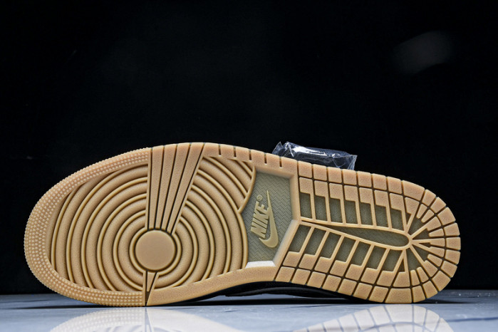 Travis Scott x Jordan Air Jordan 1 Low DZ2505-001