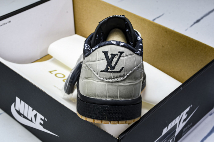 Travis Scott x Jordan Air Jordan 1 Low DZ2505-001