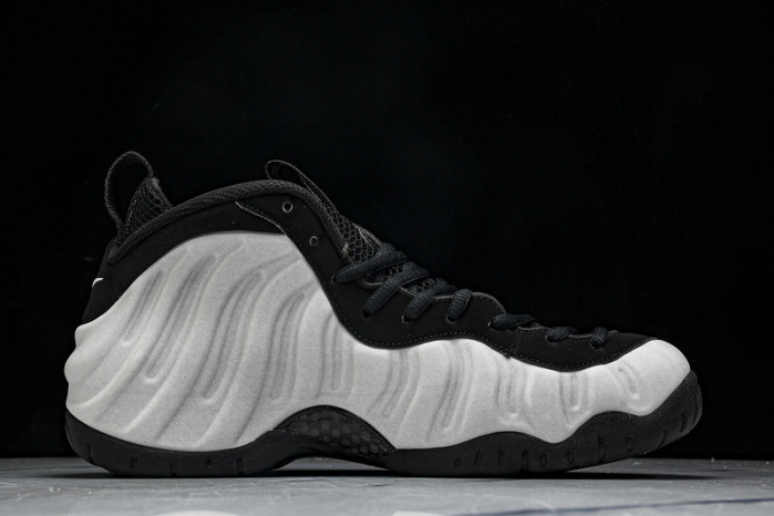 Nike Air Foamposite One “Wolf Grey” HF0794-001
