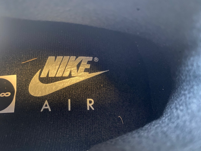 Air Jordan 4 “Black Cat” 2025 FV5029-010