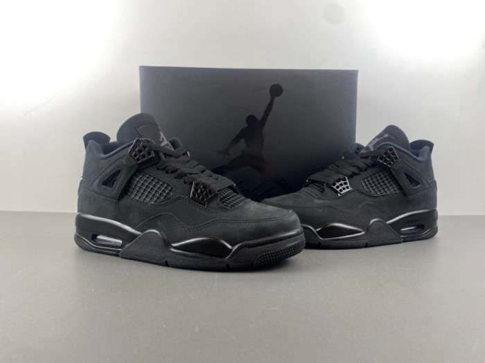 Air Jordan 4 “Black Cat” 2025 FV5029-010
