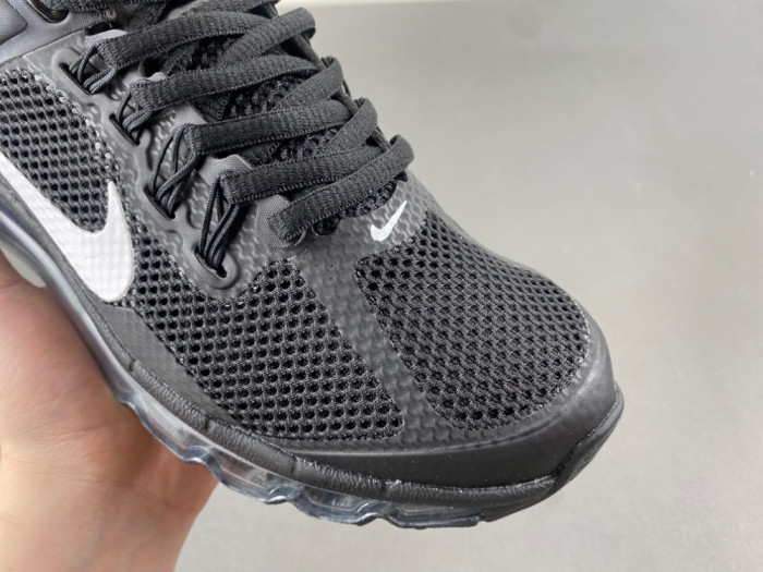 The Nike Air Max 2013 554886-108