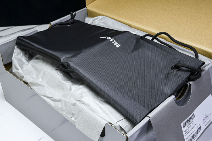 B*al*enciaga Monday Sneaker BMS-004