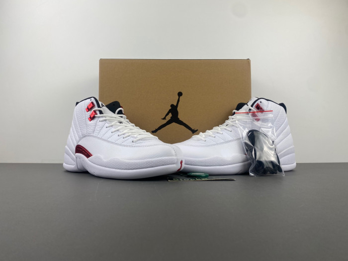 JORDAN 12 White flame red