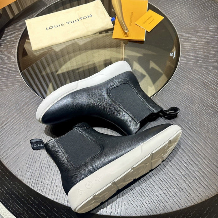 L**V**T* BOOTS LVTBS-031