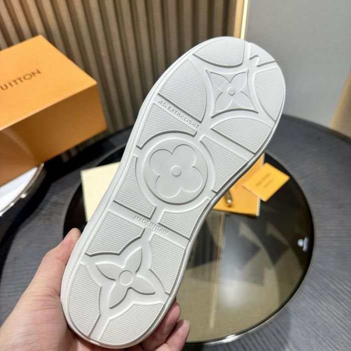 L**V**T* BOOTS LVTBS-031